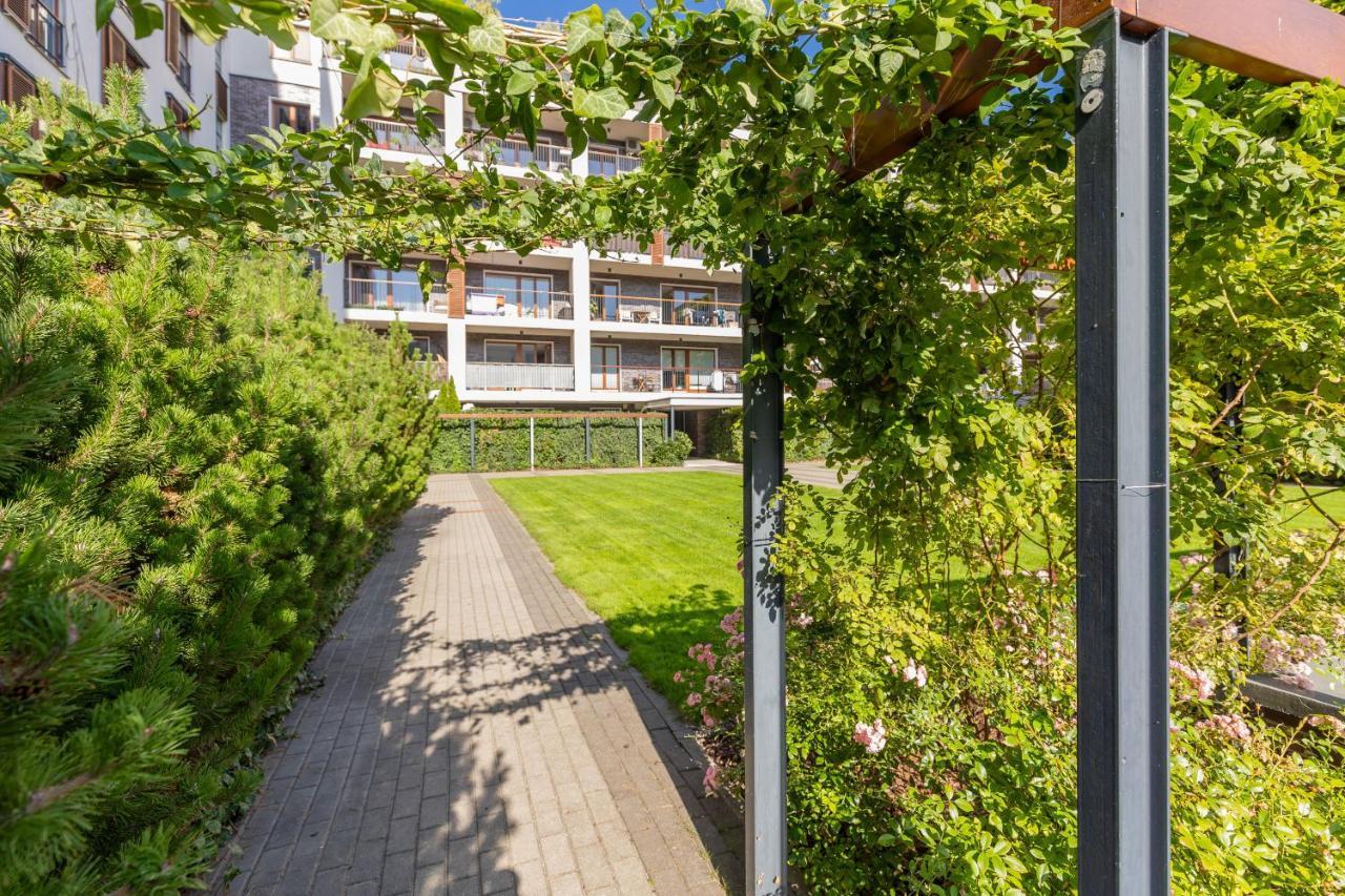 Old Mokotow Spacious Two-Bedroom Apartment By Noclegi Renters Warschau Exterior foto