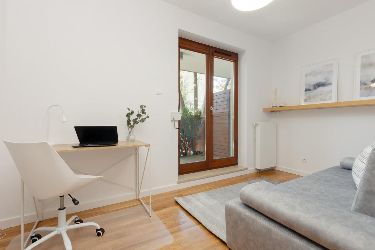 Old Mokotow Spacious Two-Bedroom Apartment By Noclegi Renters Warschau Exterior foto